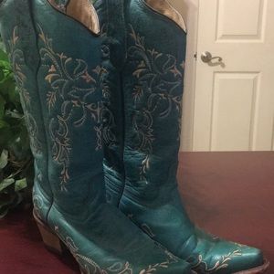 Turquoise western cowboy boots